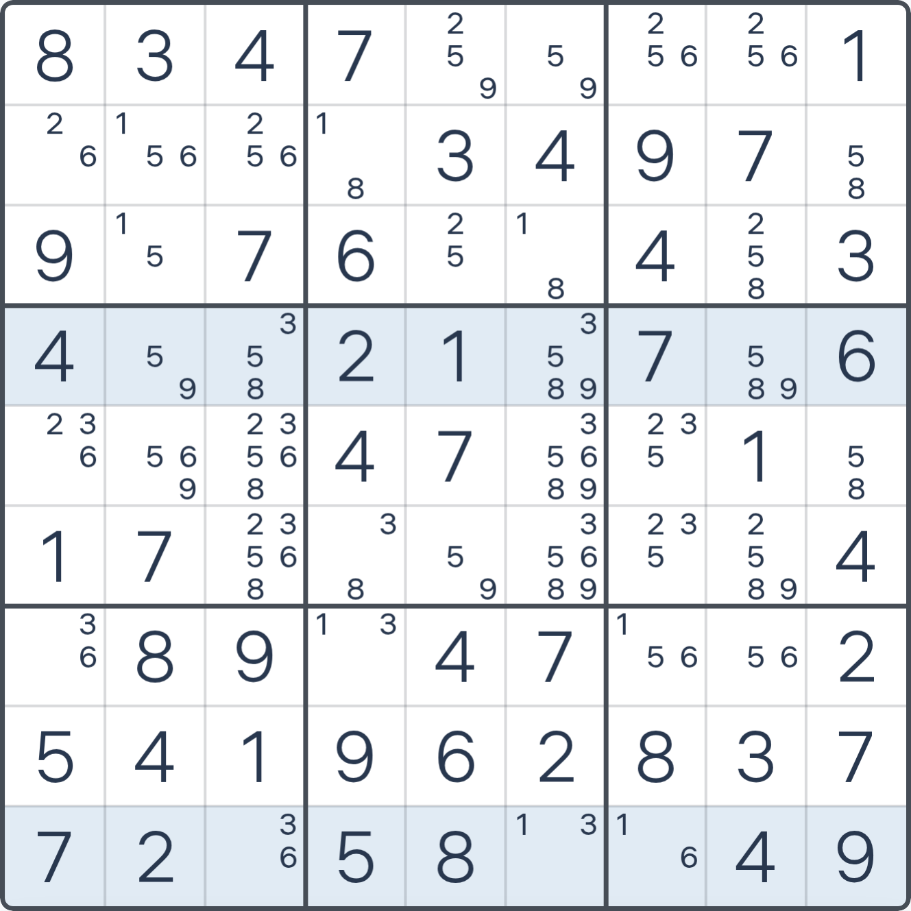 Grille de Sudoku montrant l’étape 1 de l’exemple (X-Aile), avec les candidats et cases pertinents mis en évidence.